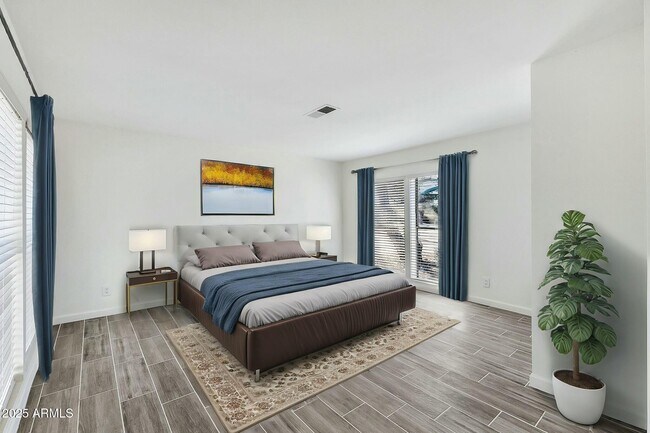 Building Photo - 3922 E Dahlia Dr