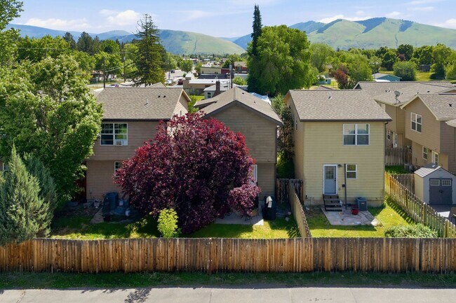 Building Photo - Two Bedroom Condominium located in Central Missoula