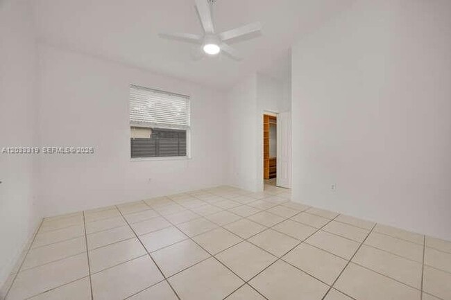 Building Photo - 18322 SW 94th Ct