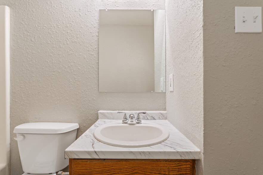 Building Photo - 306 Avenue G