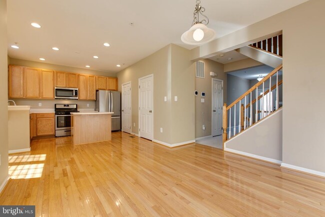 Building Photo - 7543 Maidenhead Dr