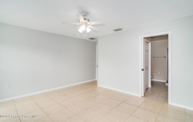 Building Photo - 3473 Horse Creek Cir