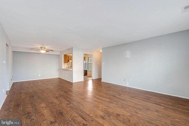 Building Photo - 1707A Heatherstone Ct