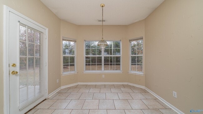 Building Photo - 220 Park Stone Dr