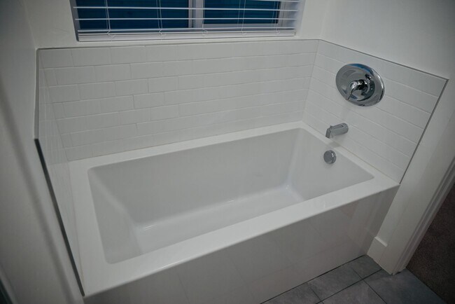 Building Photo - Beautiful South Jordan Home for rent!