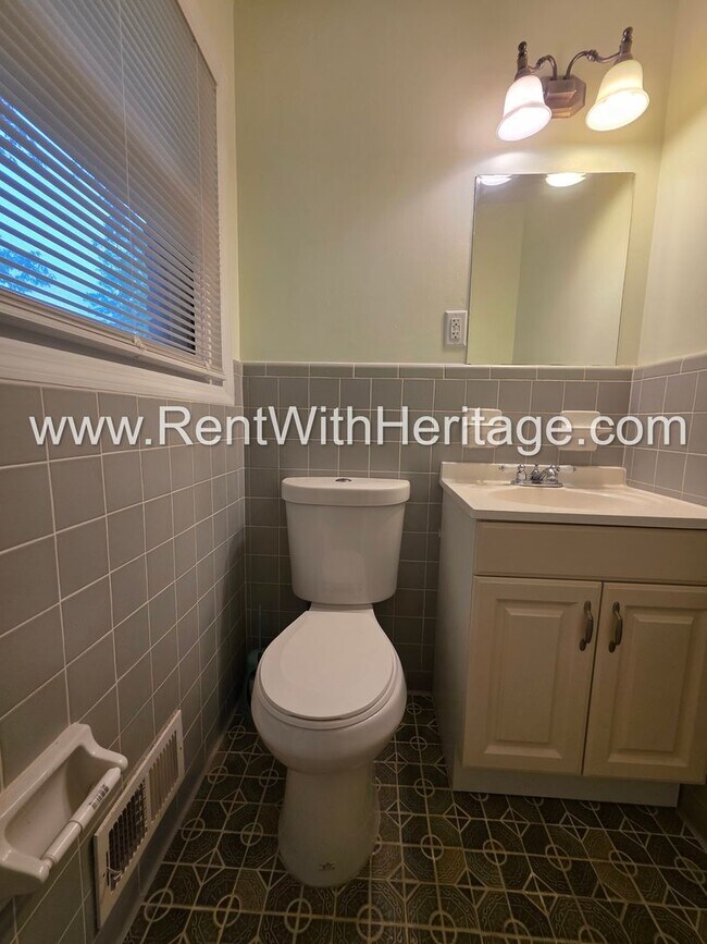 Building Photo - Gorgeous 4 Sided Brick Home/ Upgrades Galore/ Full Unfinished Basement