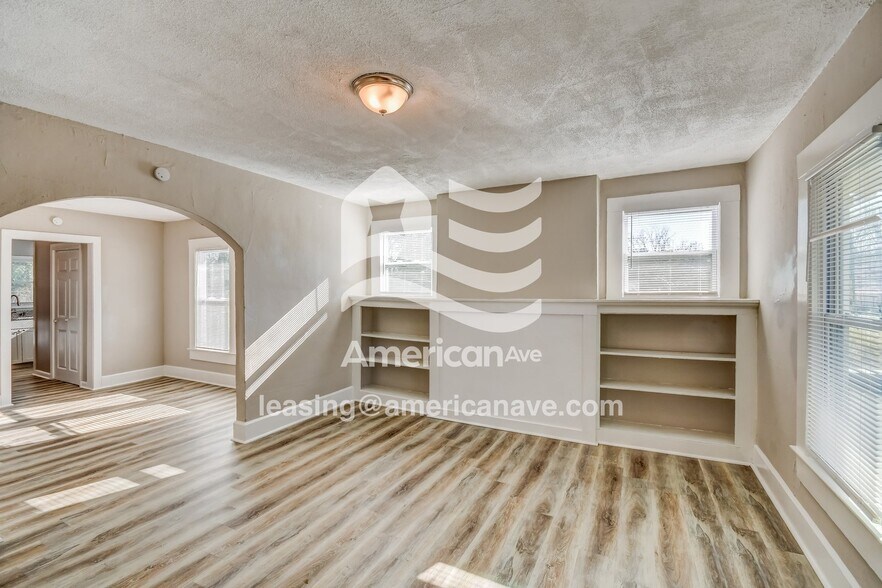 Building Photo - 625 27th St SW