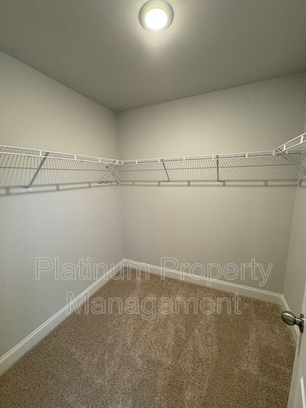 Building Photo - 1598 Laurel Blossom Walk