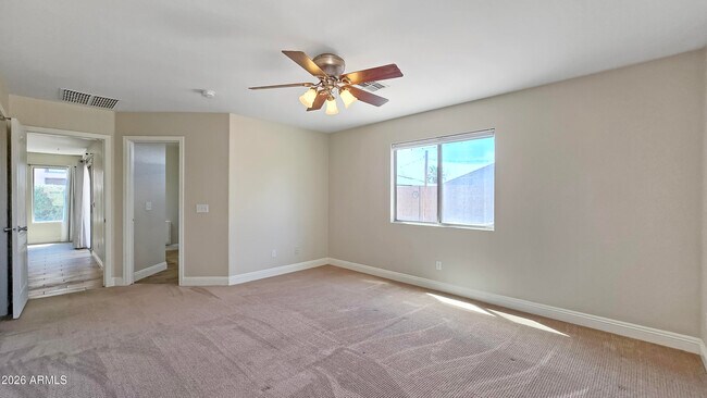 Building Photo - 25673 W Northern Lights Way