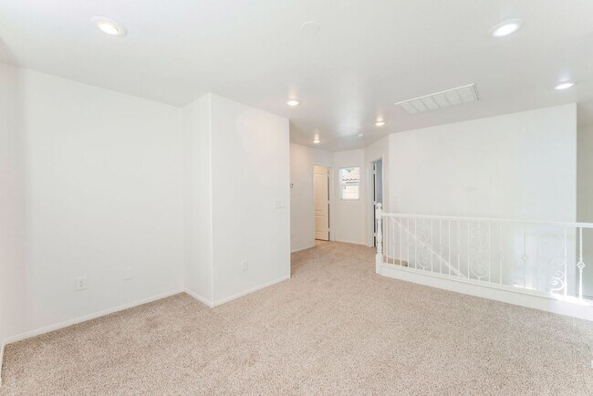 Building Photo - Upgraded 3-Bedroom Home in Gated Community!