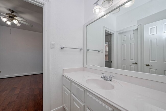 Building Photo - 25510 Autumnwind Ct