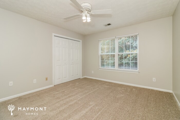 Building Photo - 186 Oakview Dr