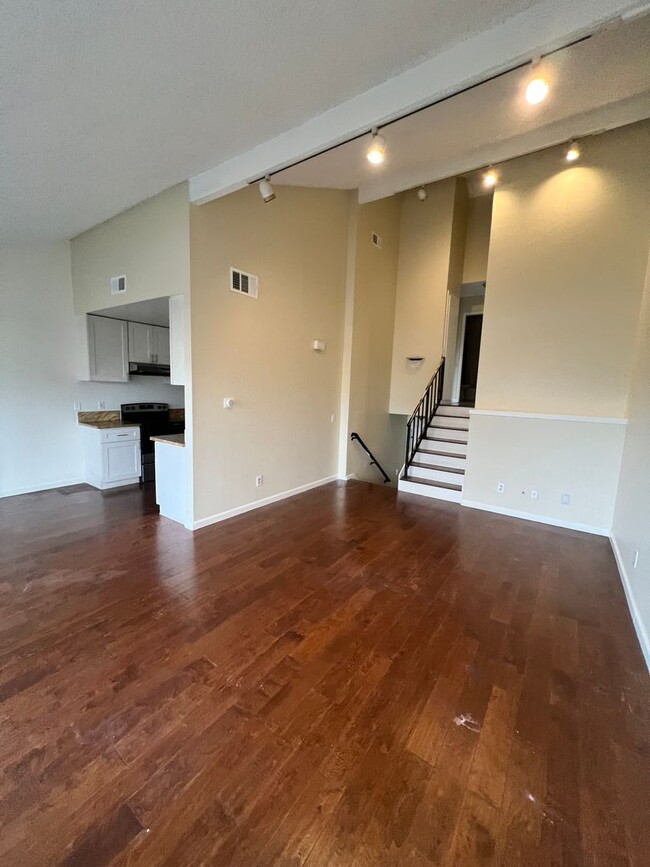 Primary Photo - Newbury Park - Two bedroom, one bathroom c...