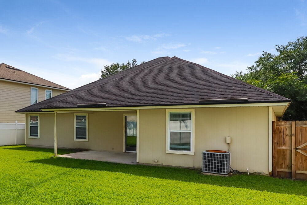 Building Photo - 3460 Live Oak Hollow Dr