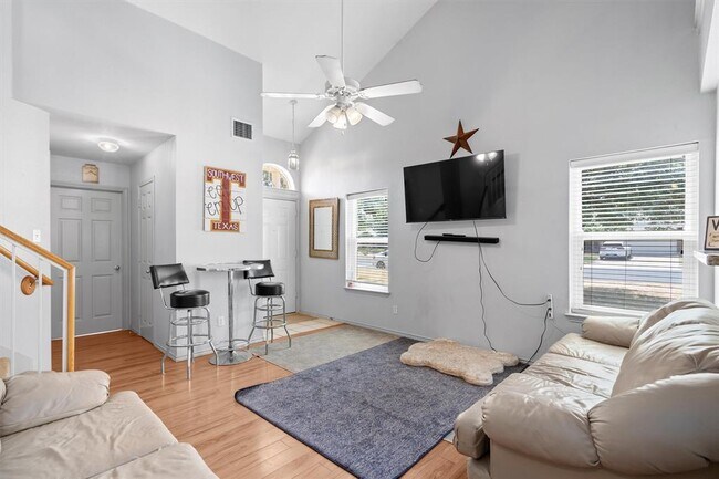Building Photo - 2601 Turtle River Dr