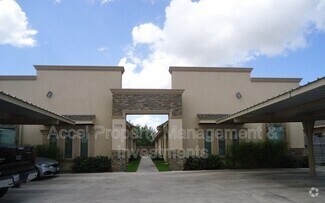 Building Photo - 1715 W Smith Dr