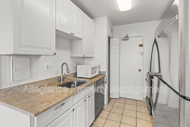 Building Photo - 1830 Columbia Pike