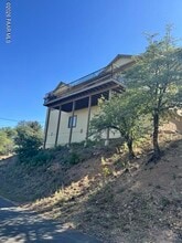 Building Photo - 250 Anderson Rd