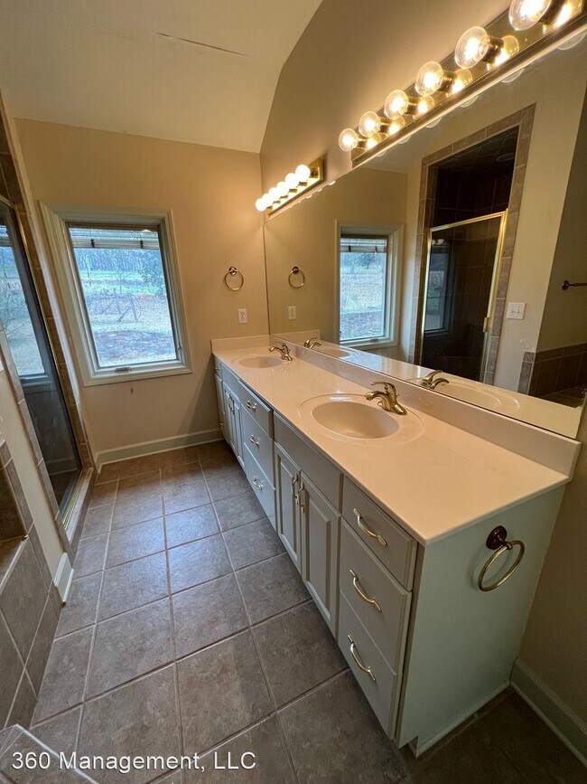 Building Photo - 3 br, 2 bath House - 280 Ensminger Rd