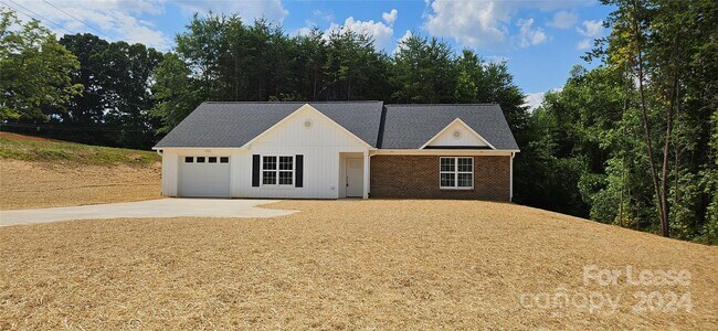 Building Photo - 121 Holly Spgs Ct