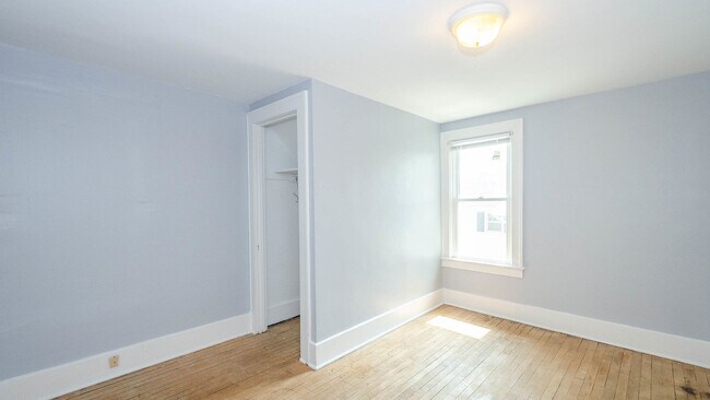 Building Photo - 1441 S State St