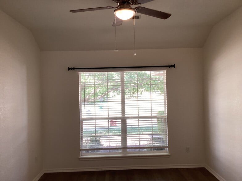 Building Photo - 17621 Lead Ln