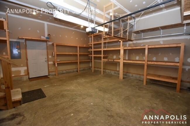 Building Photo - 307 Mainsail Dr