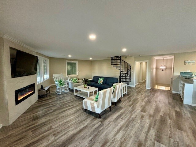 Building Photo - 130 Tamana Dr