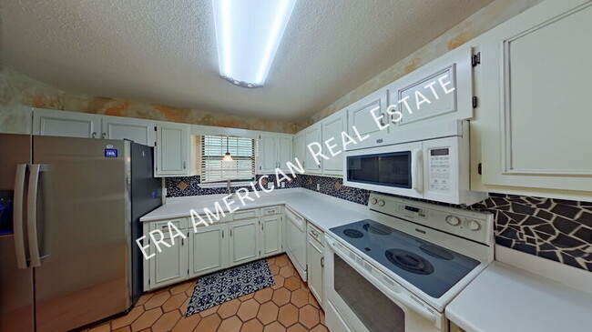 Building Photo - 287 Shalimar Dr