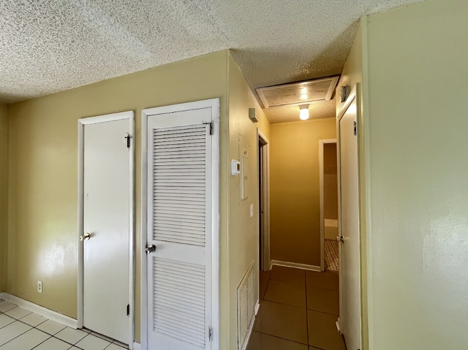 Building Photo - 7500 Necia Dr S