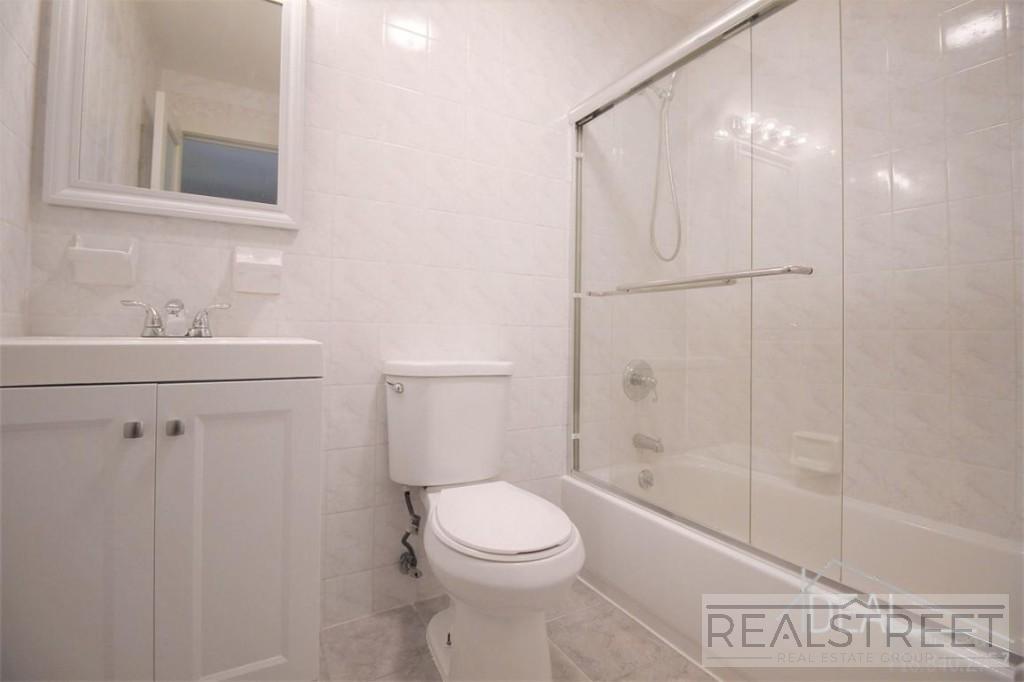 Building Photo - NEW 2 BR in Prospect Lefferts Gardens!