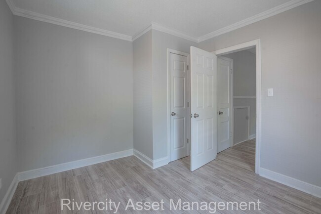 Building Photo - 1009 McEvers Rd