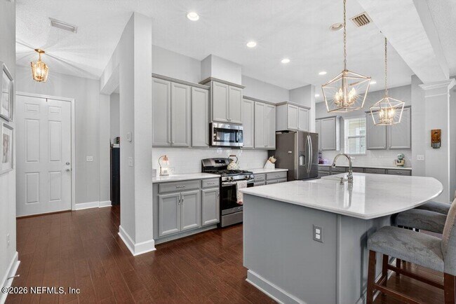 Building Photo - 120 Burlcrest Ct