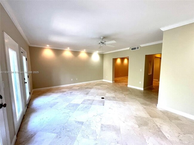 Building Photo - 6204 Paradise Point Dr