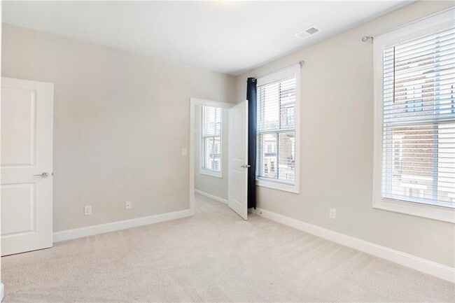 Building Photo - 150 Martin Run