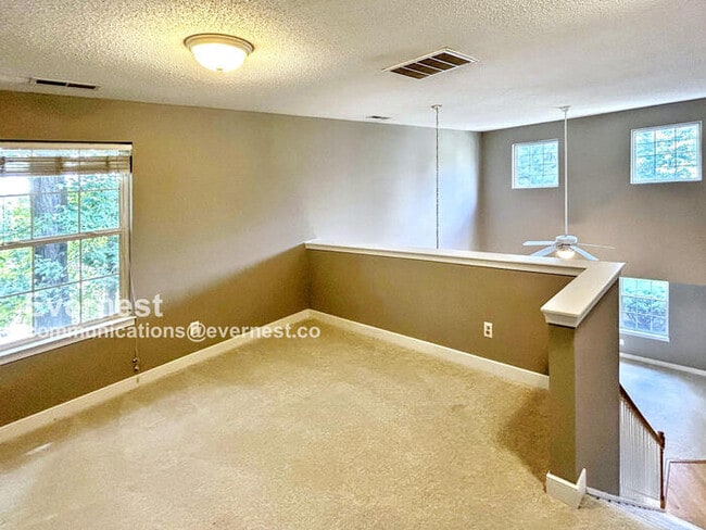 Building Photo - 4608 Twin Hickory Lake Dr