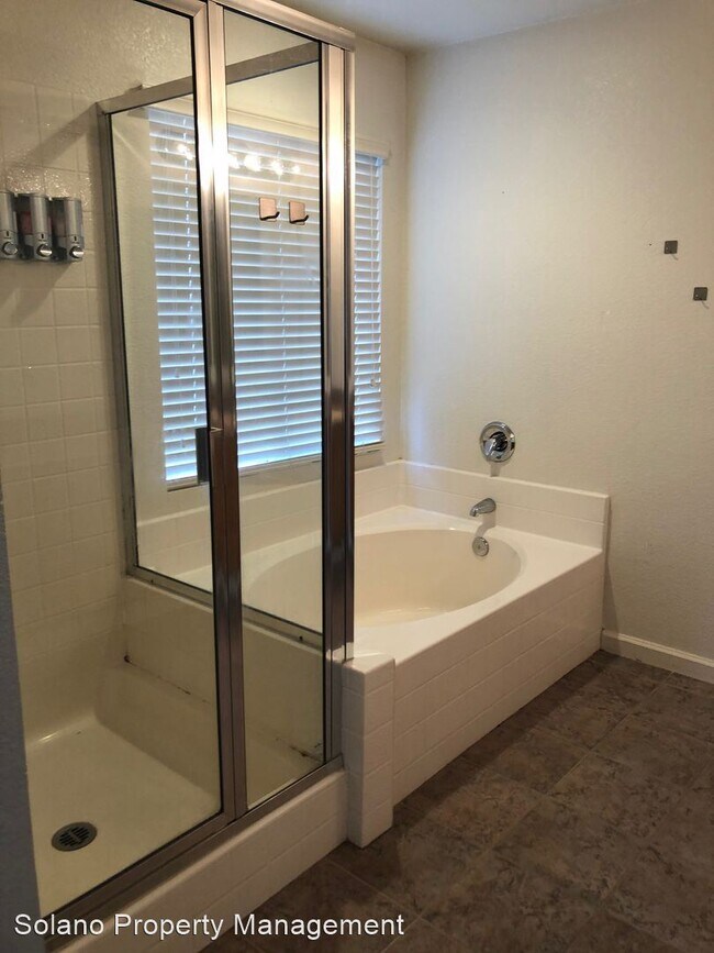 Building Photo - 4 br, 3 bath House - 1137 Potrero Cir