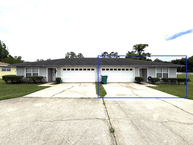 Building Photo - 6377 NW 109th Pl