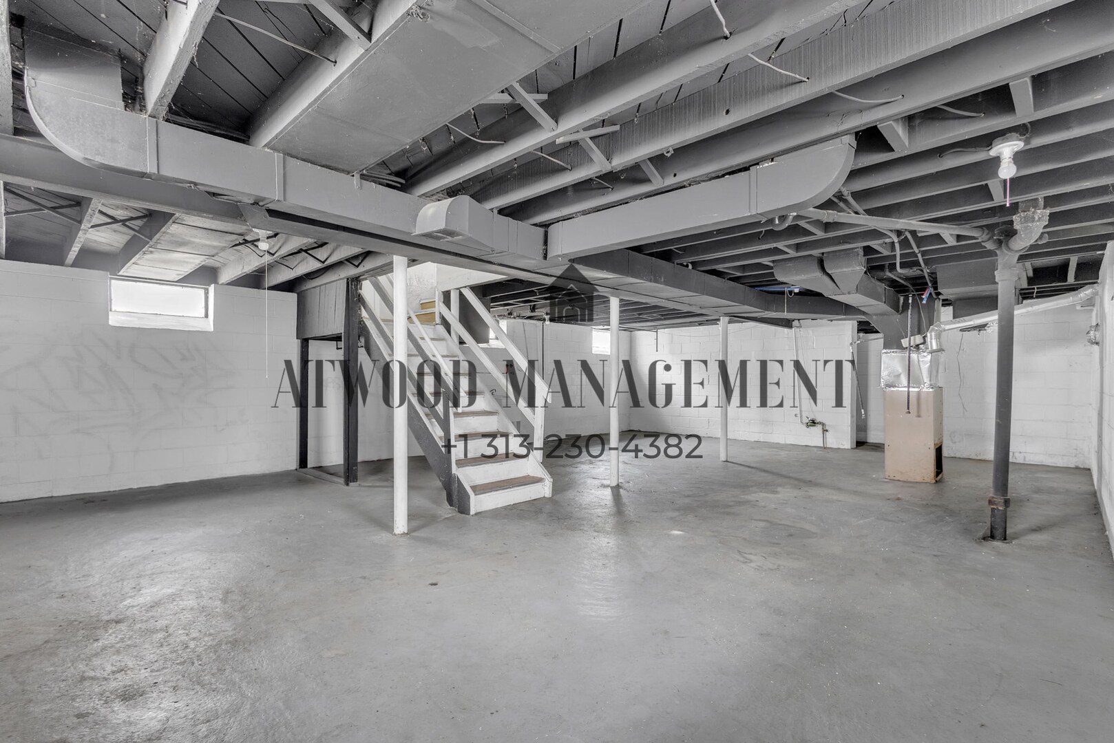 Building Photo - This beautifully updated 3-bedroom, 1-bath single-family home is ready for move-in!