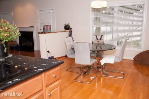 Building Photo - 1 br, 1 bath Apartment - 2918 18th St S