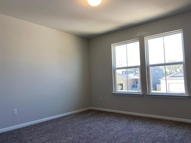 Building Photo - 370 Bright Star Ln