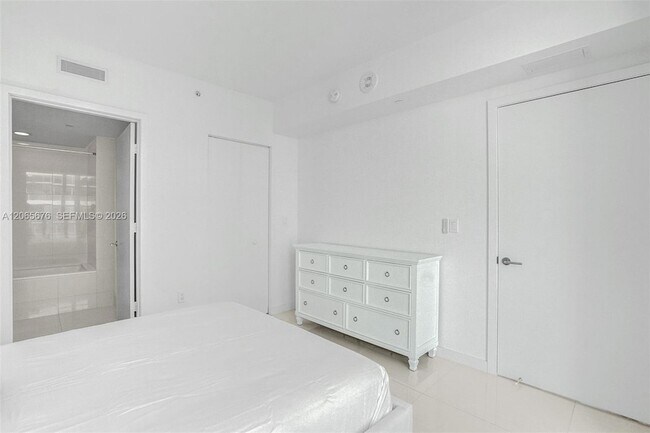 Building Photo - 1300 S Miami Ave