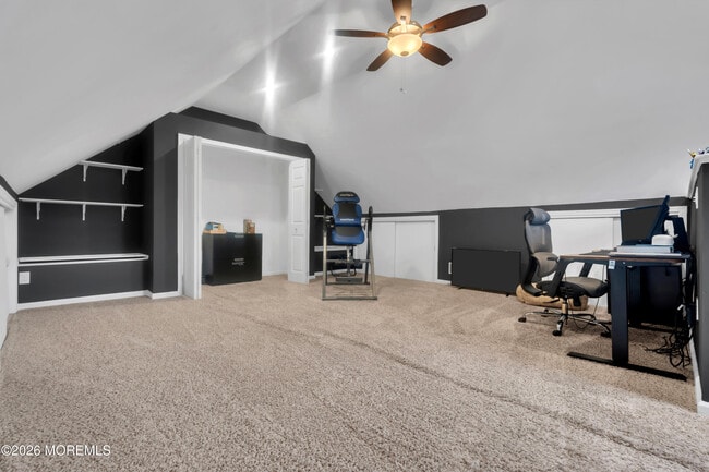 Building Photo - 30 Shilling Way