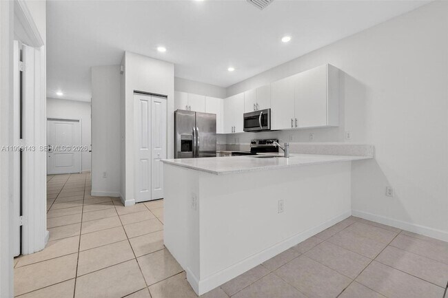 Building Photo - 2662 SE 10th St