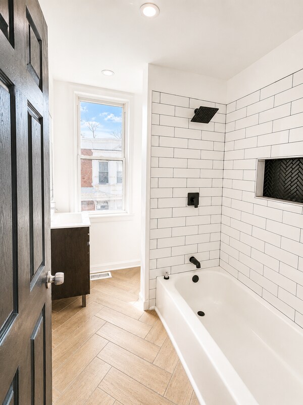 Building Photo - 5943 Summer St