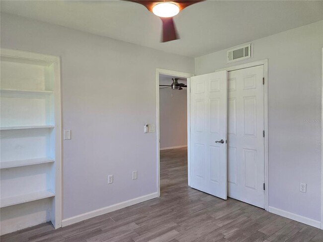 Building Photo - 12900 Vonn Rd