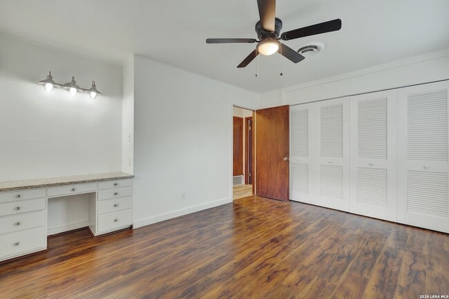 Building Photo - 146 Cardinal Dr