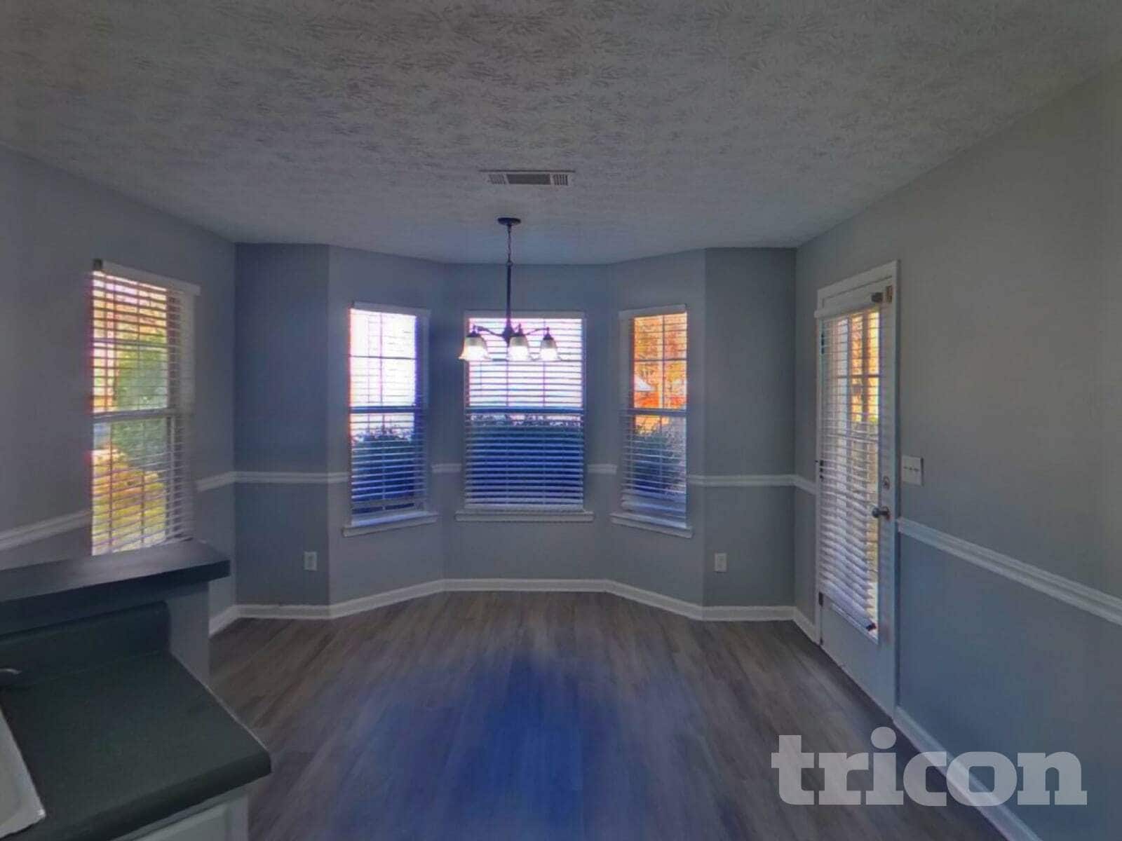 Building Photo - 210 Pebble Creek Dr