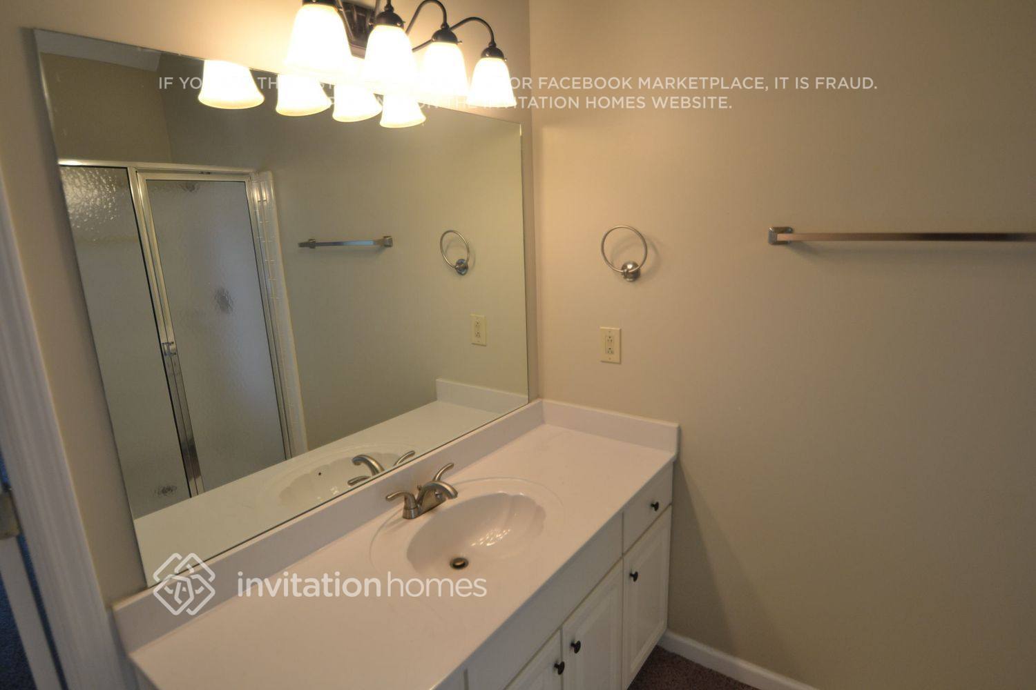 Building Photo - 613 Dahlia Way