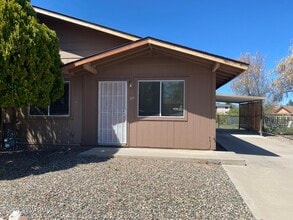 Building Photo - 126 E Paula Cir